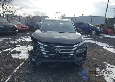 2025 Nissan Rogue Platinum Intelligent Awd z USA, uszkodzony, nr VIN JN8BT3DDXSW301894